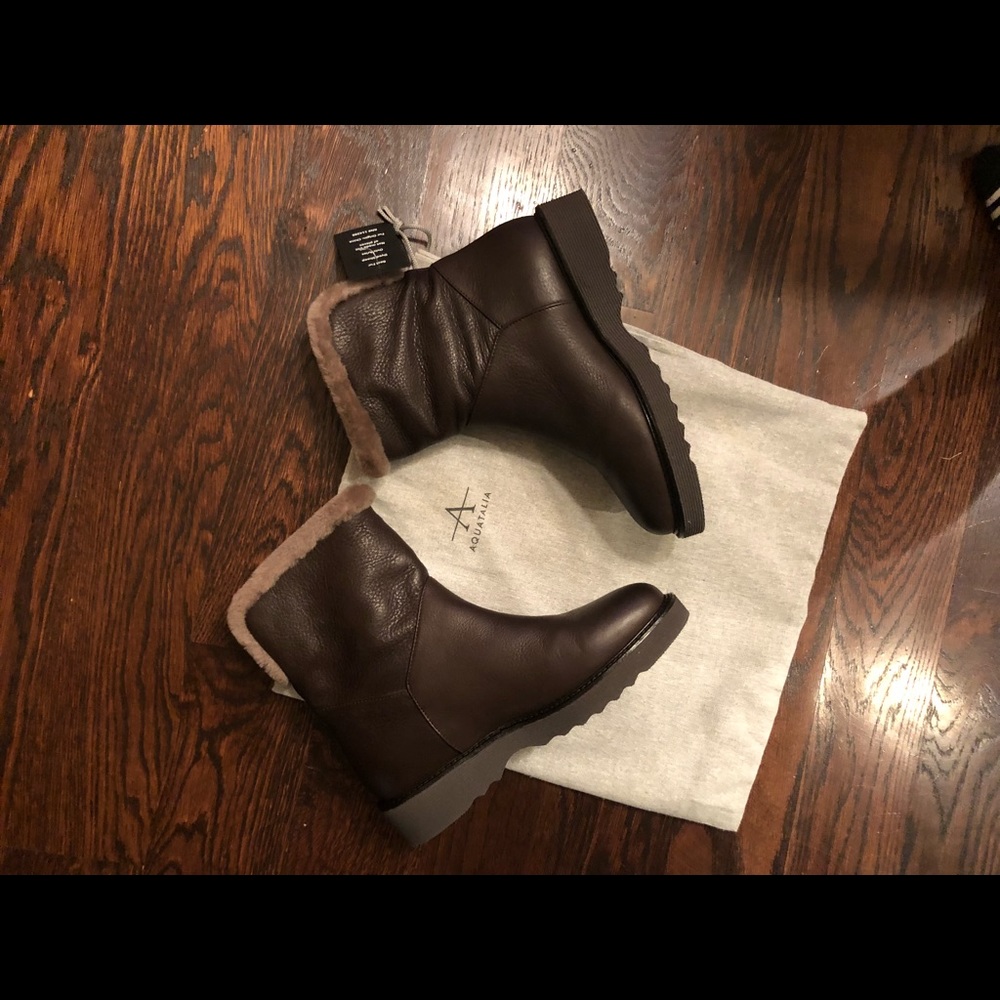 SOLD Aquatalia Kimberly Shearling Boots, 6.5 - Picture 7 of 8
